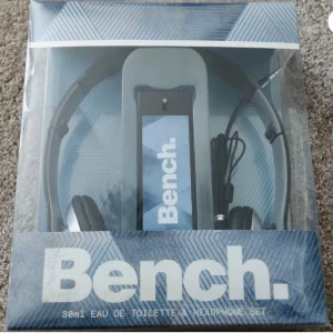 Bench 30ml Eau De Toilette and headphone gift set